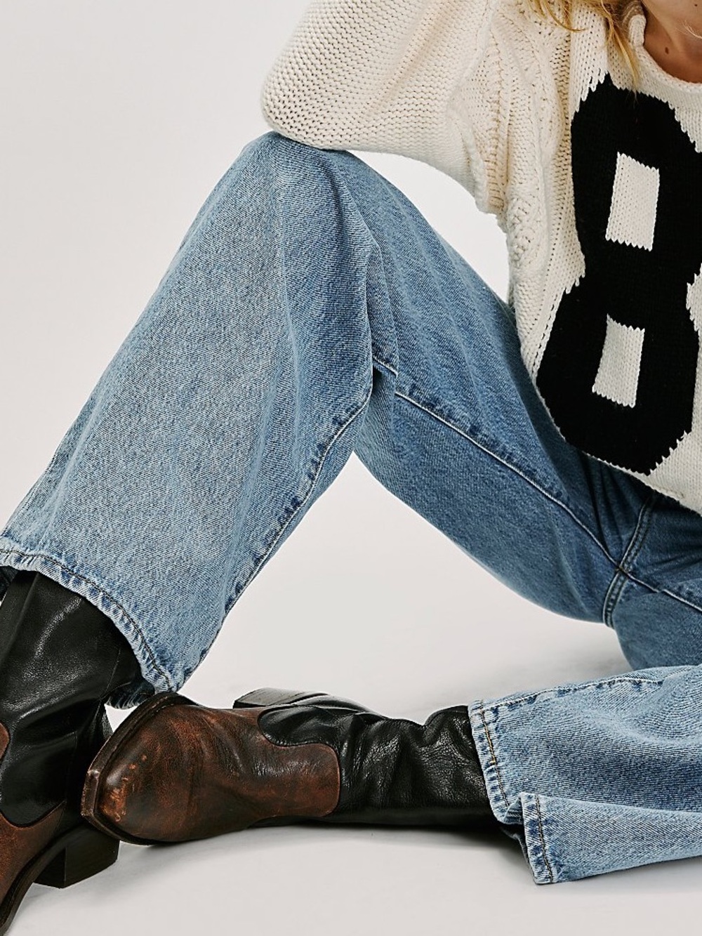 Levi’s Ribcage Jean - Picture 1 of 5